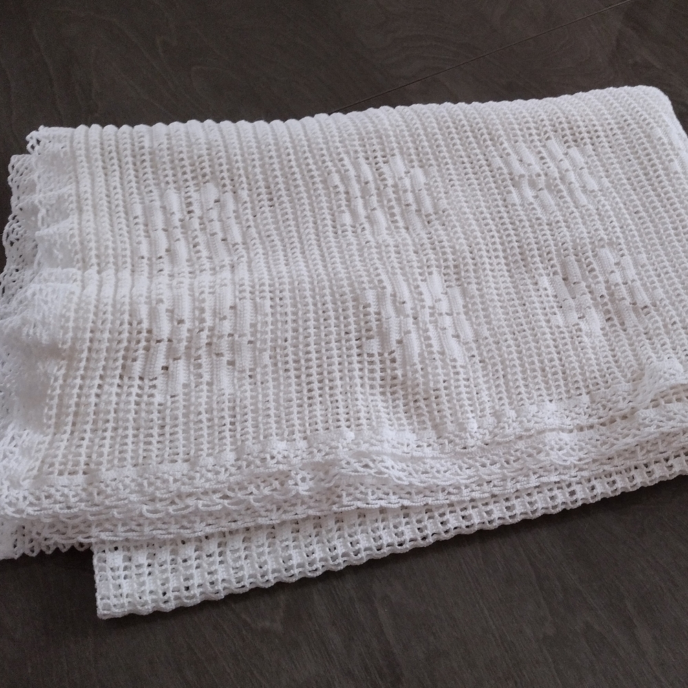 2/$30 White Crochet Winter Pattern Tablecloth Vintage Style